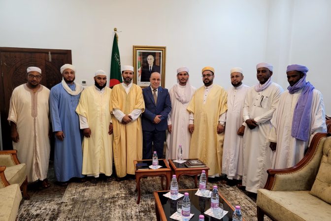بلمهدي يستقبل الأئمة الموفدين إلى الأزهر الشريف