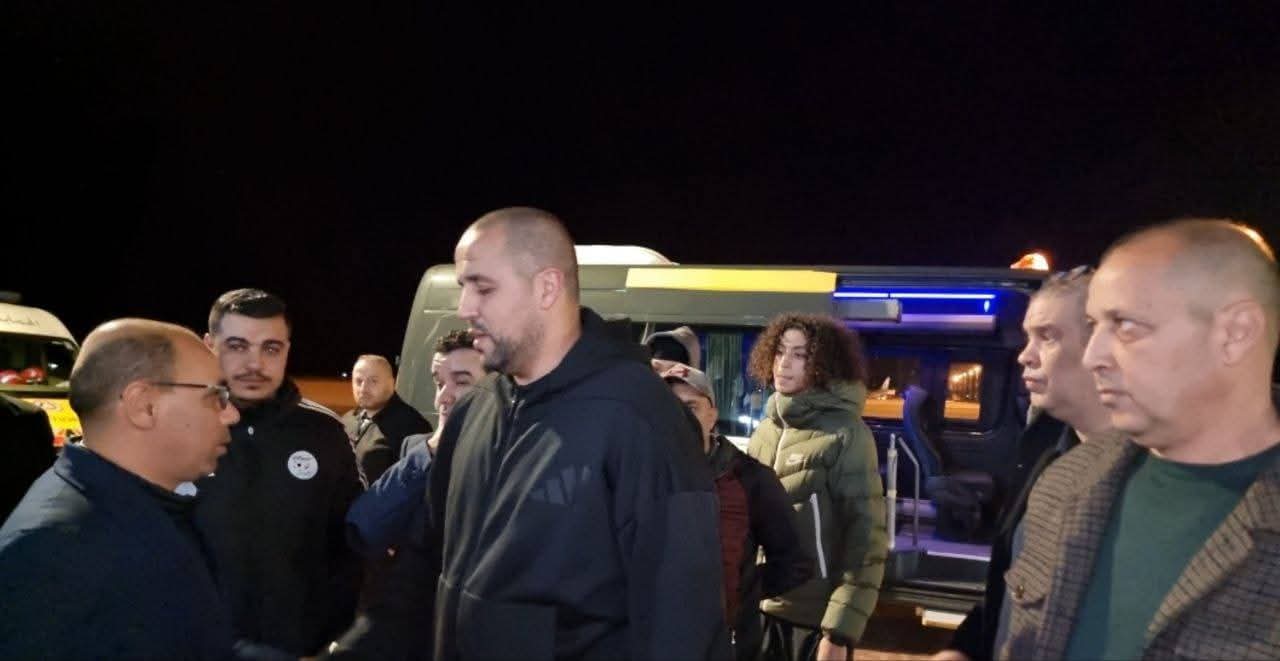 مجيد بوقرة يصل عنابة لحضور جنازة والده عبد الوهاب