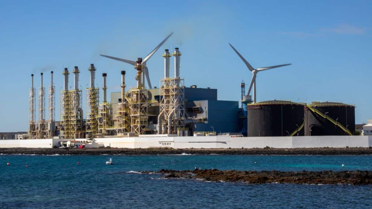 الجزائر تعزز تحلية مياه البحر في تلمسان لمواجهة الجفاف