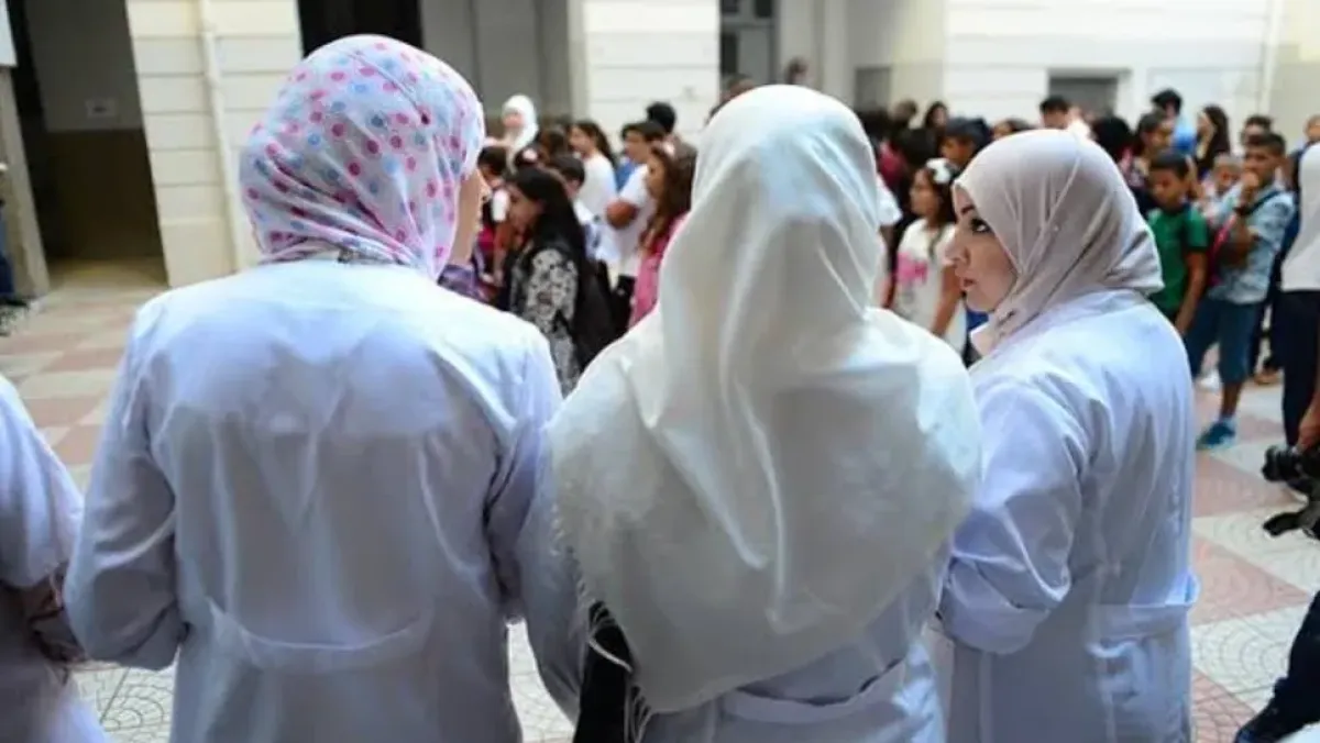 إغلاق مدرسة بسطيف وتوقيف 50 معلمًا بعد إضراب