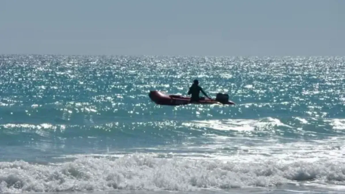 إنقاذ بطولي في أستراليا: فتى يسبح 4 كيلومترات لإنقاذ عائلته