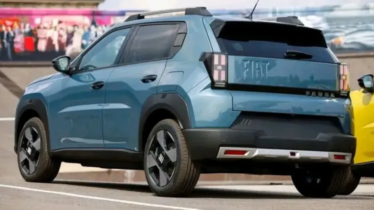 فيات الجزائر توقع 5 شراكات للصفائح المعدنية في صالون ميكانيكا