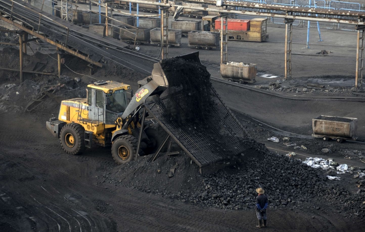 الجزائر تمتلك 245 مليون طن من الفحم غير مستغل