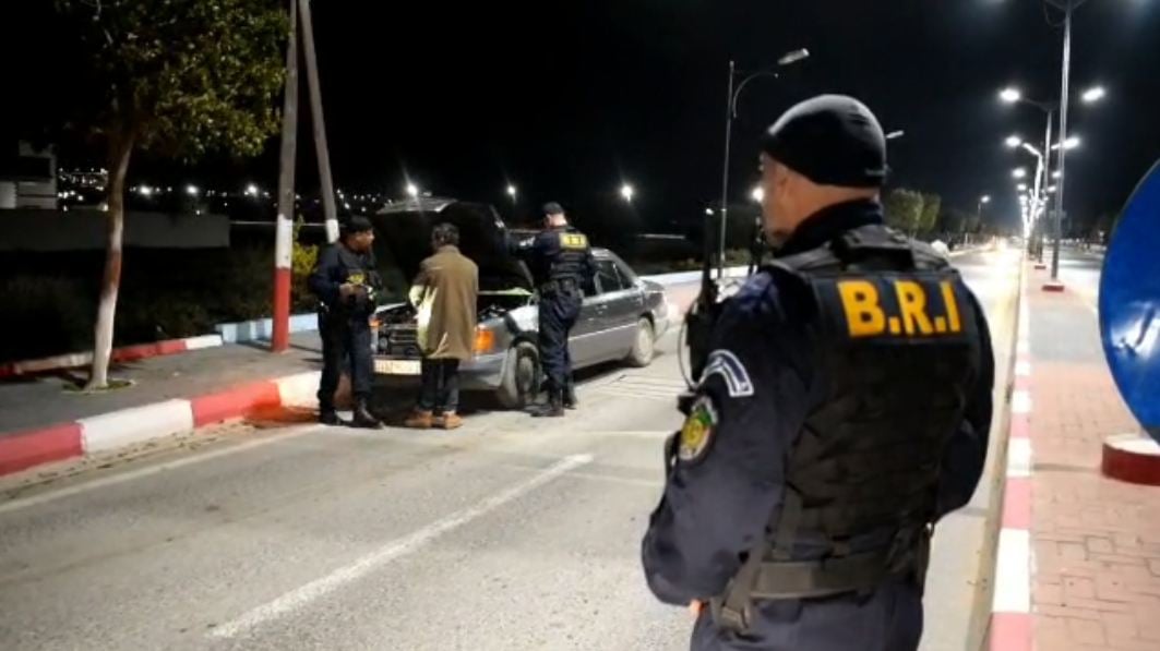 ضبط 5 مركبات لتهريب البنزين في ولاية الطارف