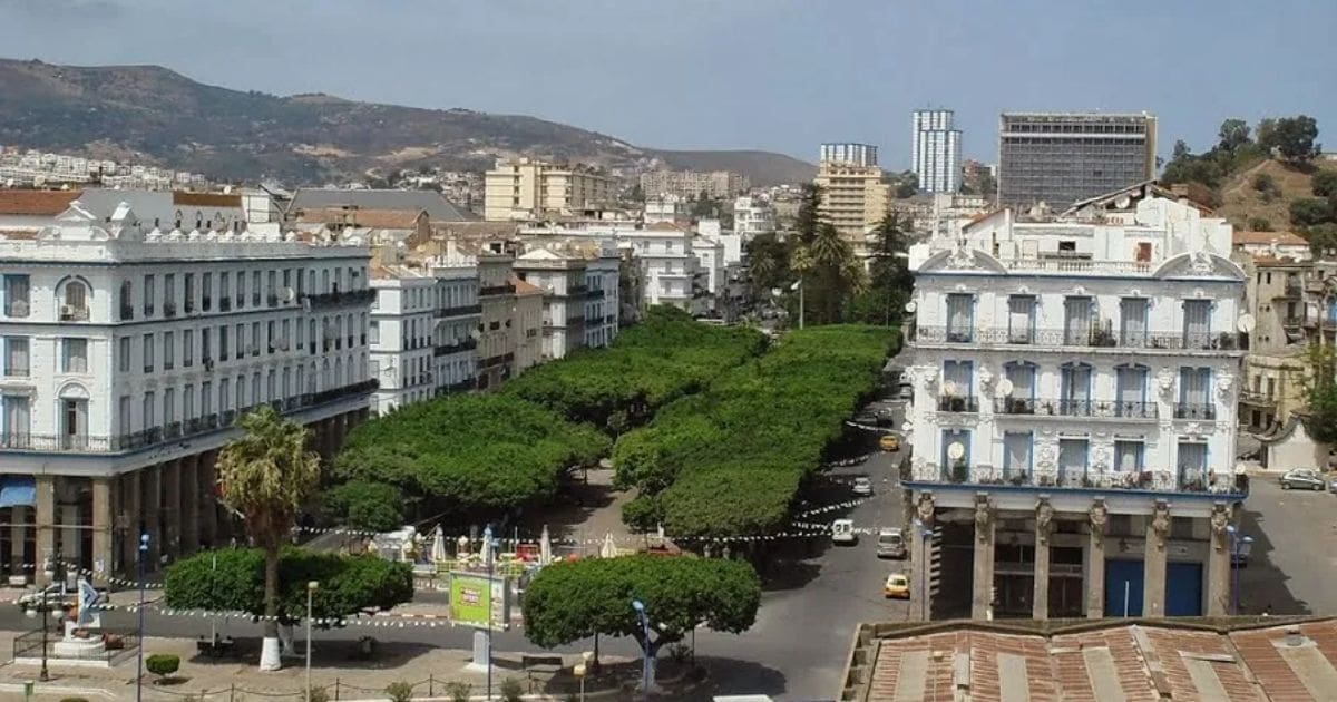 إعادة إدراج مشروع ترامواي عنابة في برنامج الوزارة