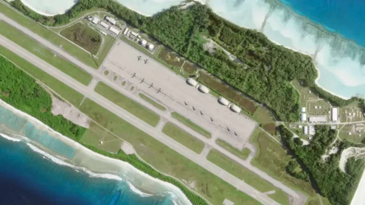 إيران تطلق صاروخين باليستيين نحو قاعدة دييغو غارسيا الأمريكية-البريطانية