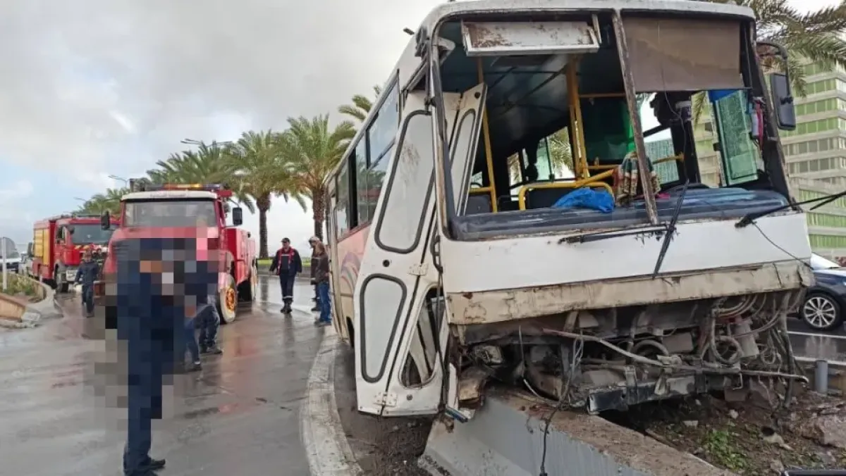 إصابة 19 شخصًا في حادث حافلة بالجزائر العاصمة