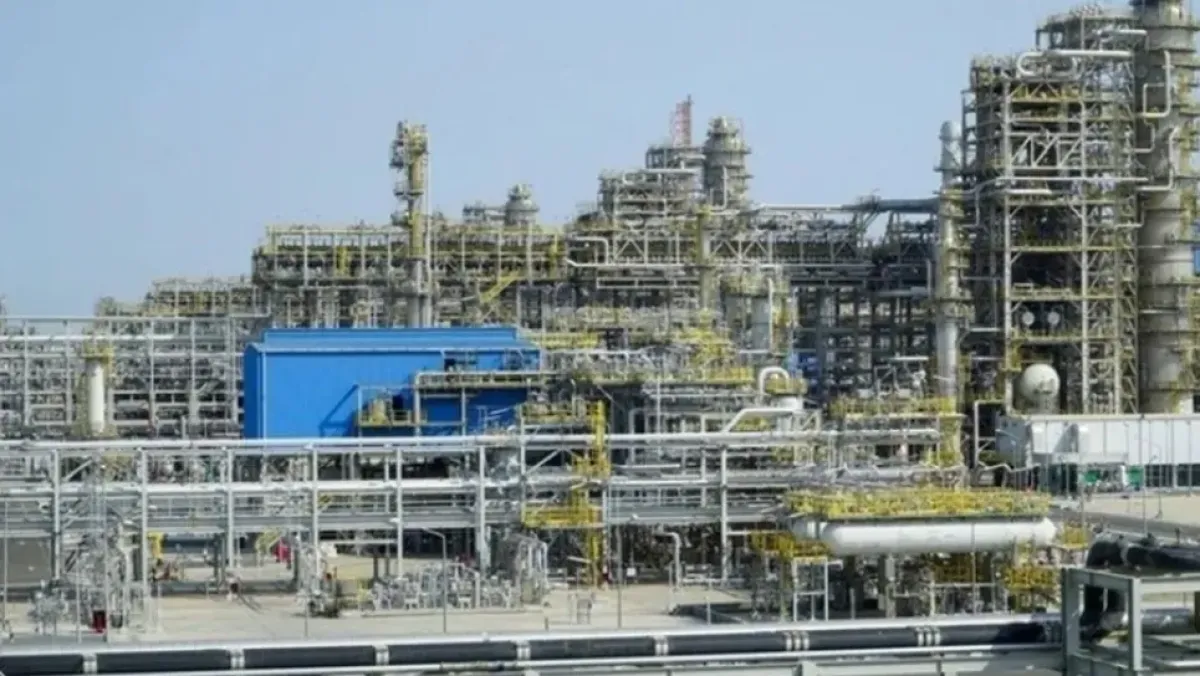 الكويت تعلن حالة القوة القاهرة وتخفض الإنتاج 100 ألف برميل