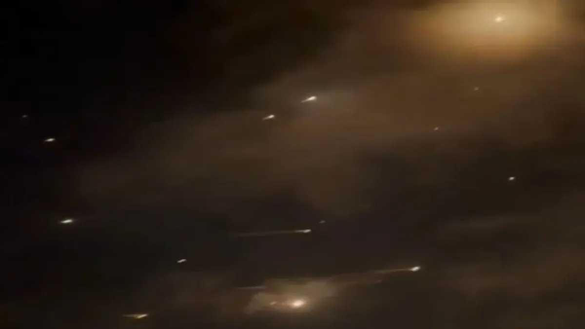 حزب الله يطلق 100 صاروخ على شمال إسرائيل والرد الإسرائيلي