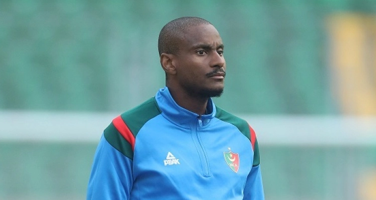 محكمة دار البيضاء تحكم على مدرب مولودية الجزائر بغرامة