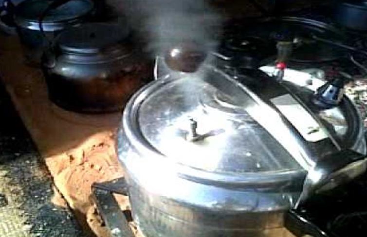 انفجار قدر ضغط يسبب حروق لسبعة أفراد في تيسمسيلت