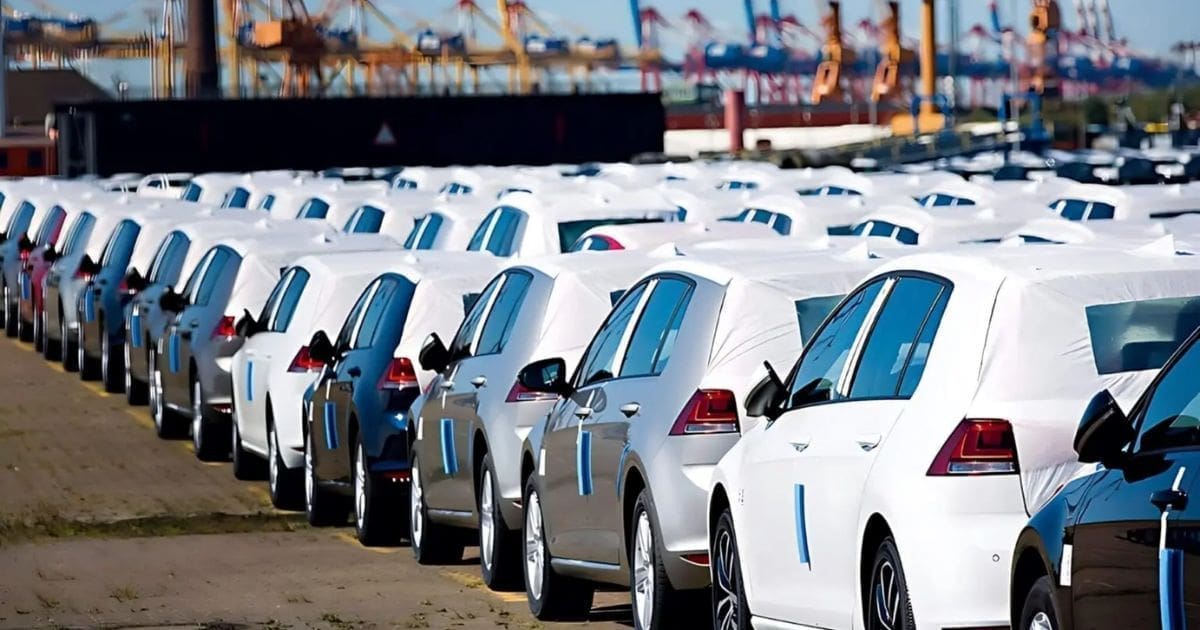 تمديد الإعفاء الجمركي للسيارات الديزل للجزائريين بالخارج حتى 2026