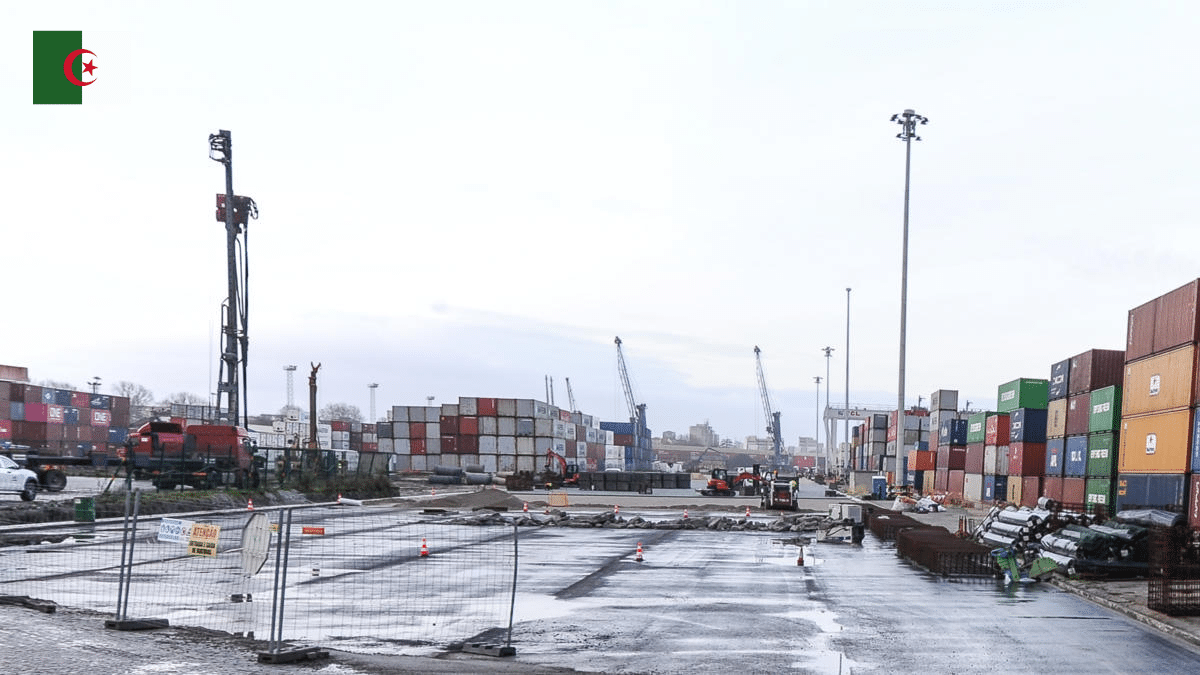 الجزائر توسع القائمة السوداء للأنشطة التجارية بموجب تعديل قانون 2004