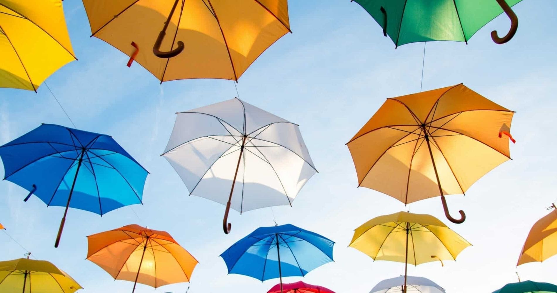 توقعات الطقس في الجزائر: حرارة مرتفعة ثم أمطار وثلوج