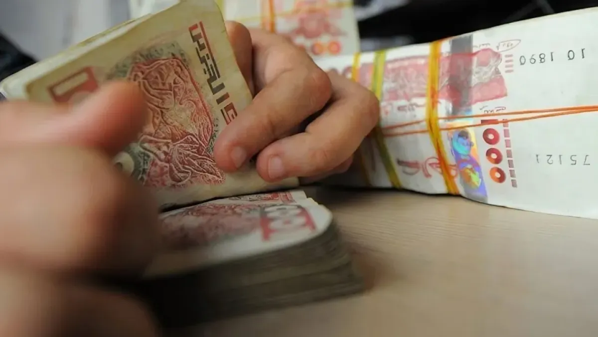 رفع الأجر الأدنى يرفع معاشات ومنح التقاعد في الجزائر