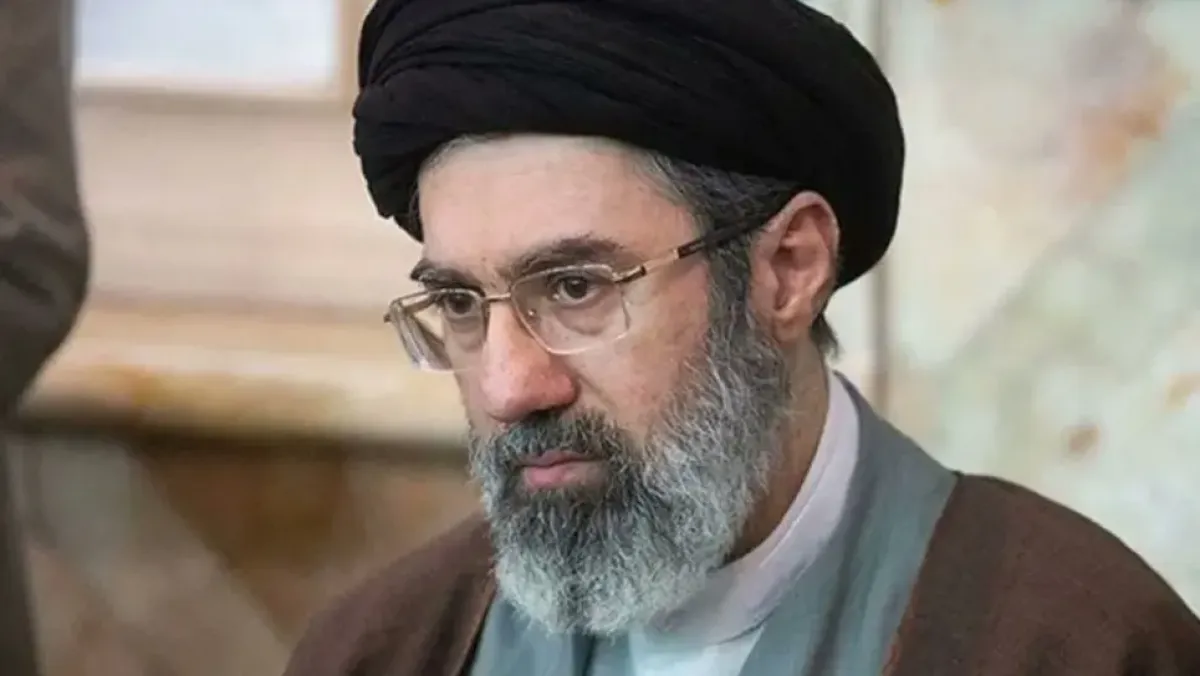 خامنئي يعلن عن مستقبل مشرق للخليج بلا أمريكا