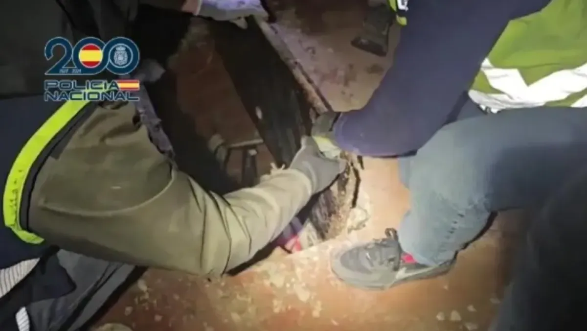 الشرطة الإسبانية تكشف نفق تهريب حشيش متعدد المستويات في سبتة