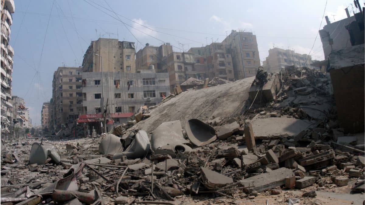 الكيان يشن هجوماً مكثفاً على لبنان: 250 قتيلاً