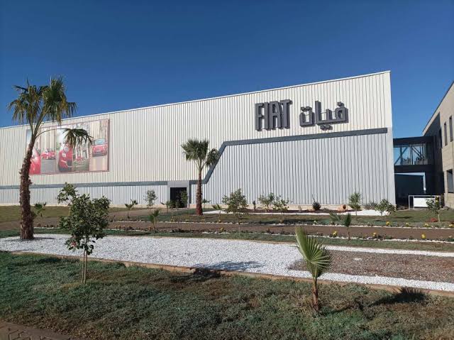 ستيلانتيس الجزائر تصدر أول شحنات قطع فيات إلى الكاميرون