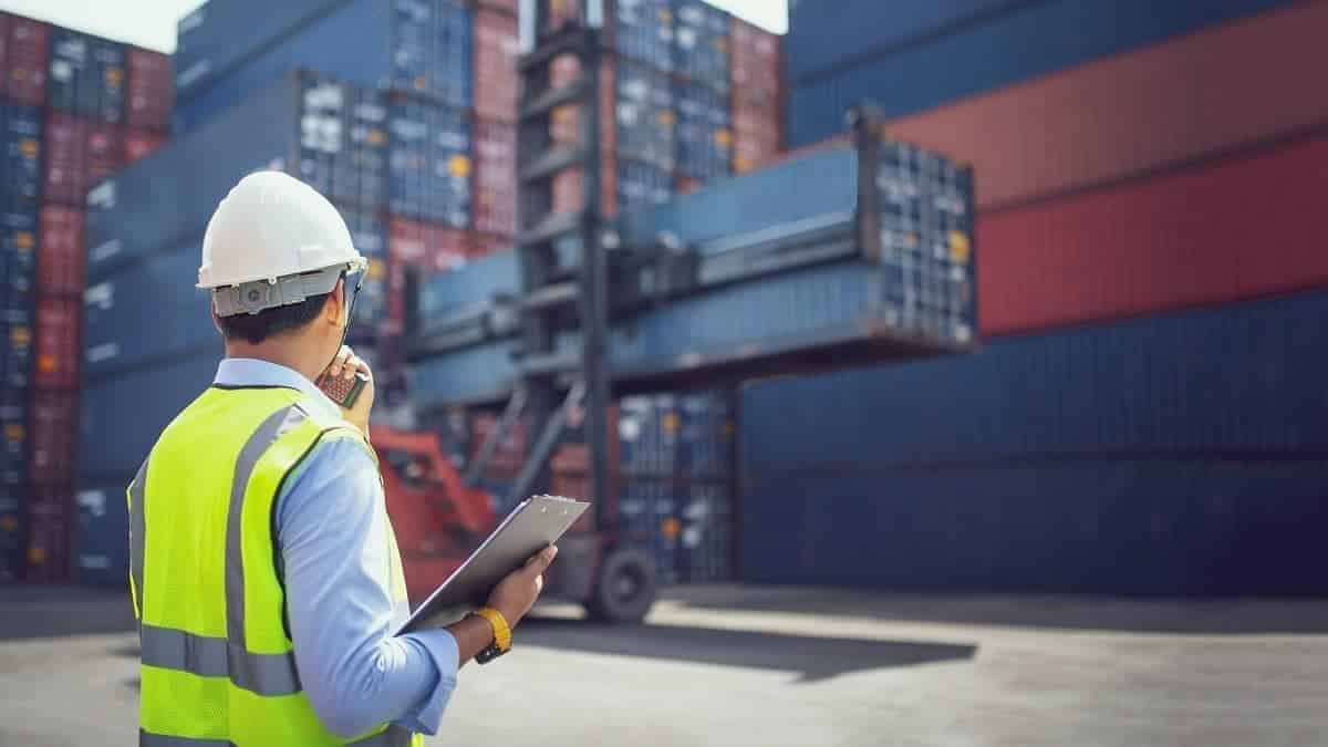 البنك المركزي يفرض توثيق بنكي مسبق على الواردات الجزائرية
