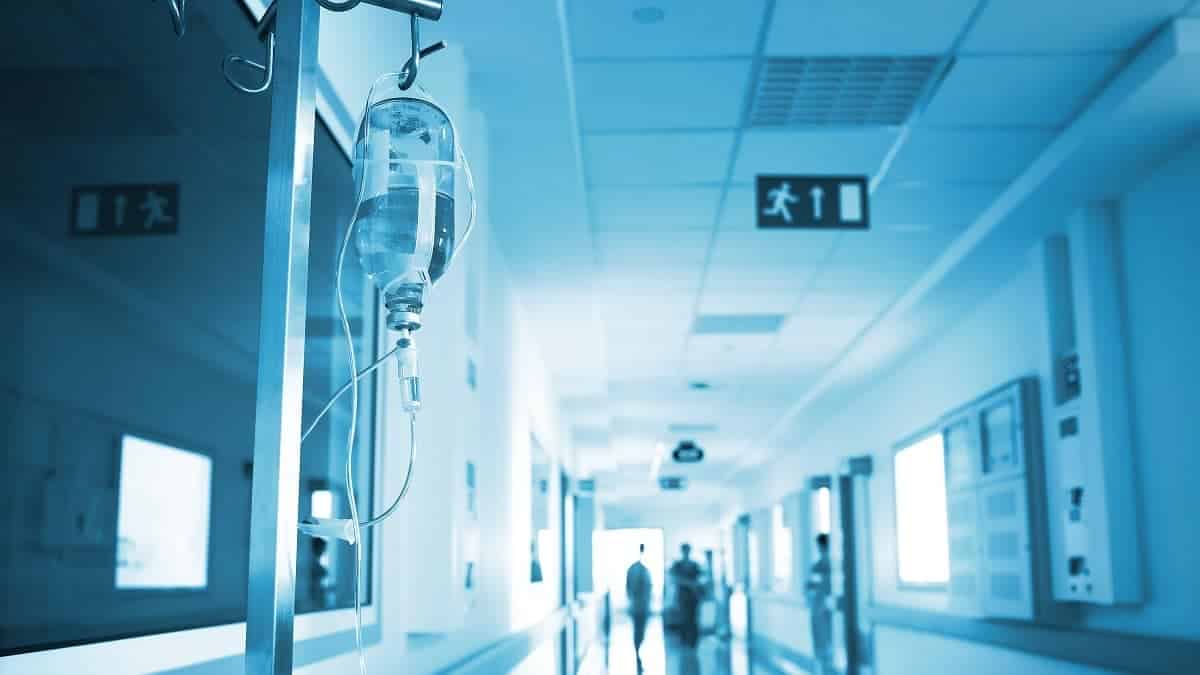 المرسوم الجديد يسمح للأطباء بالعمل الخاص في الجزائر