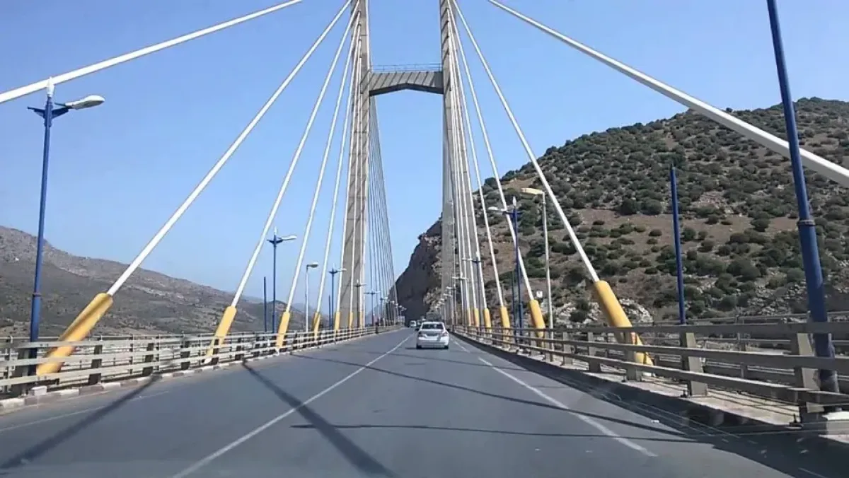 مأساة سقوط امرأة وطفلين من جسر قسنطينة