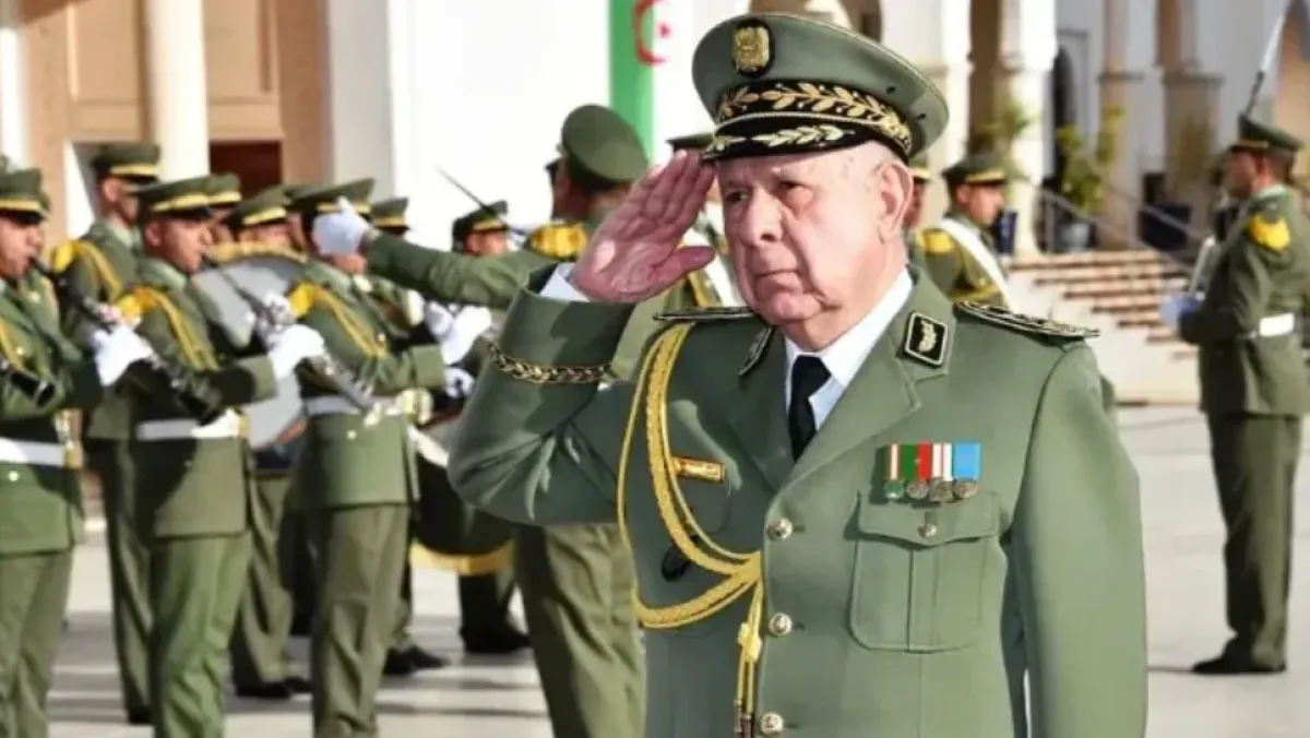 زيارة عسكرية جزائرية إلى سلطنة عمان لتعزيز التعاون