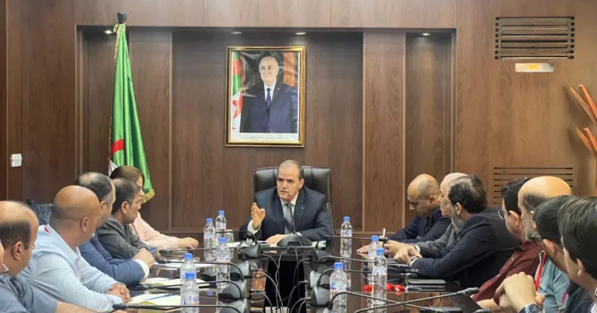 وزير التجارة يطالب المصنّعين بدعم قطاع الضيافة وتصدير الإلكترونيات