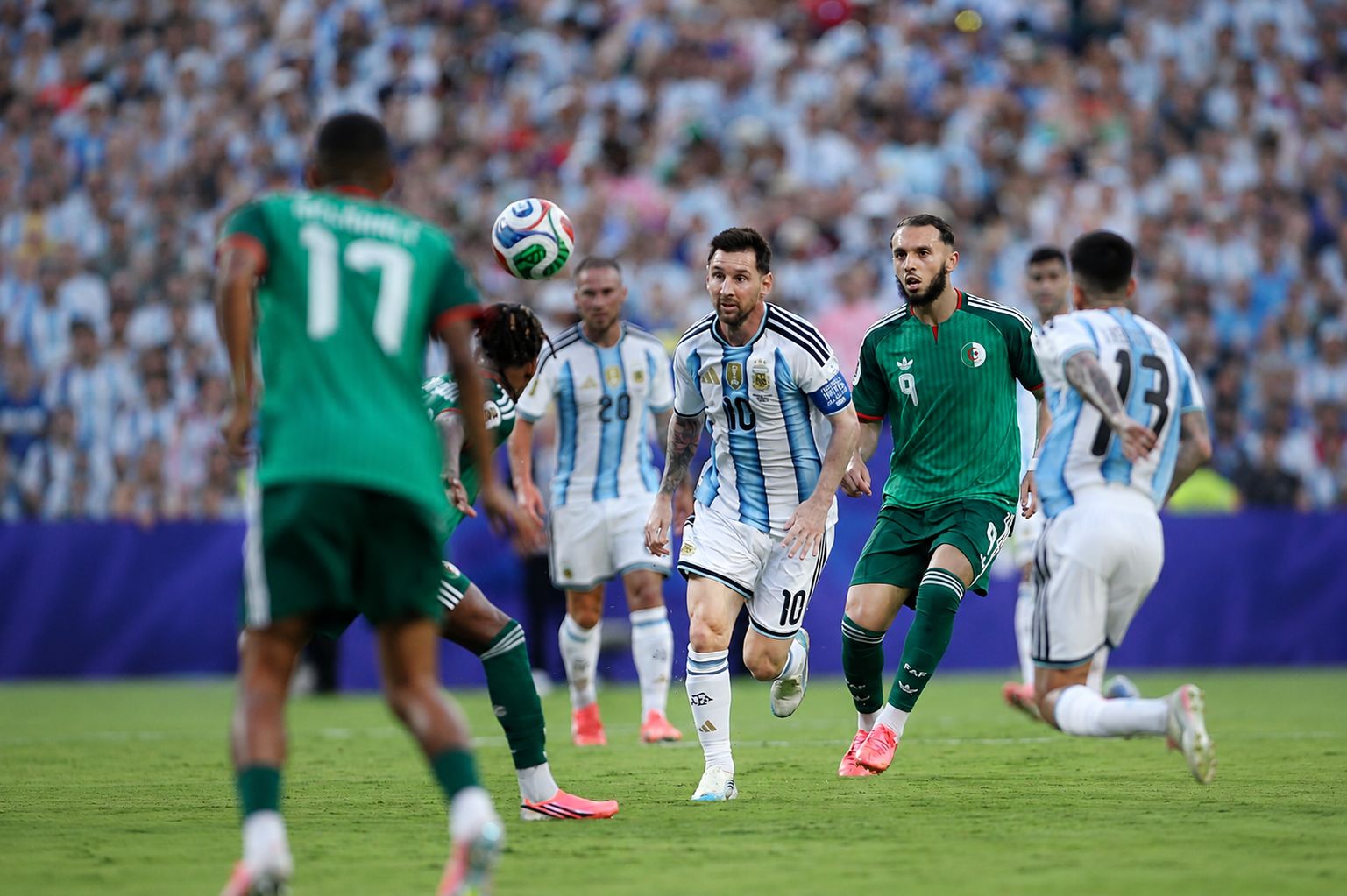 الخسارة الصادمة للجزائر أمام الأرجنتين 3-0 في كأس 2026