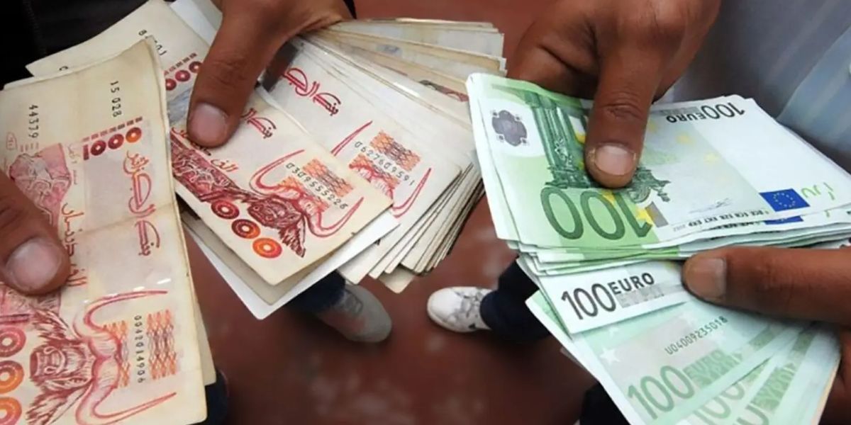 استقرار أسعار العملات الأجنبية في السوق السوداء بالجزائر