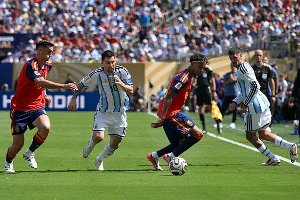 إسبانيا تفوز بكأس العالم في نيويورك على الأرجنتين