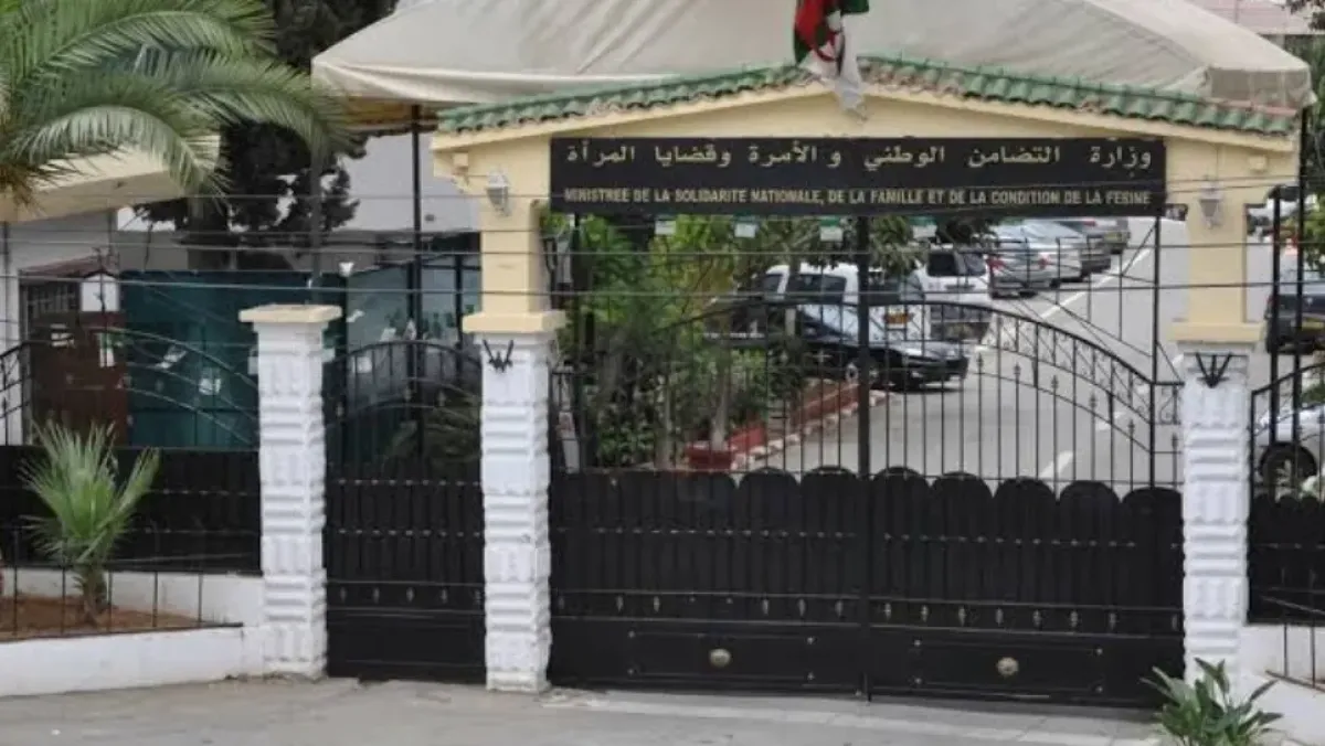 دفع المنح المدرسية في الجزائر بعد استكمال الإجراءات
