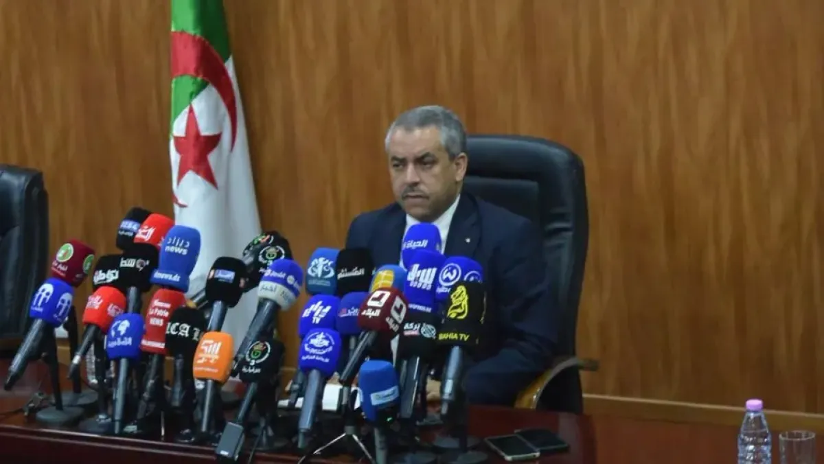 إلغاء الجذع المشترك في الثانوي وإدخال شعبة المعلوماتية في الجزائر