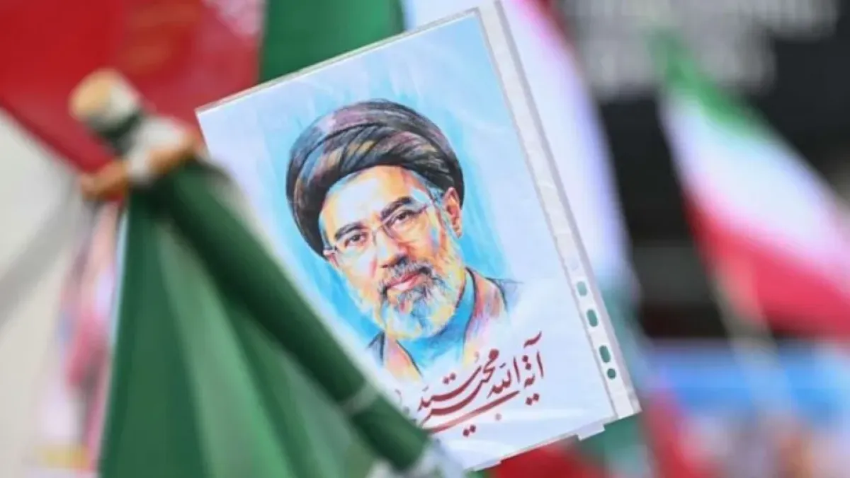 تعيينات عسكرية رفيعة المستوى في إيران بعد لقاء خامنئي وبزشكيان