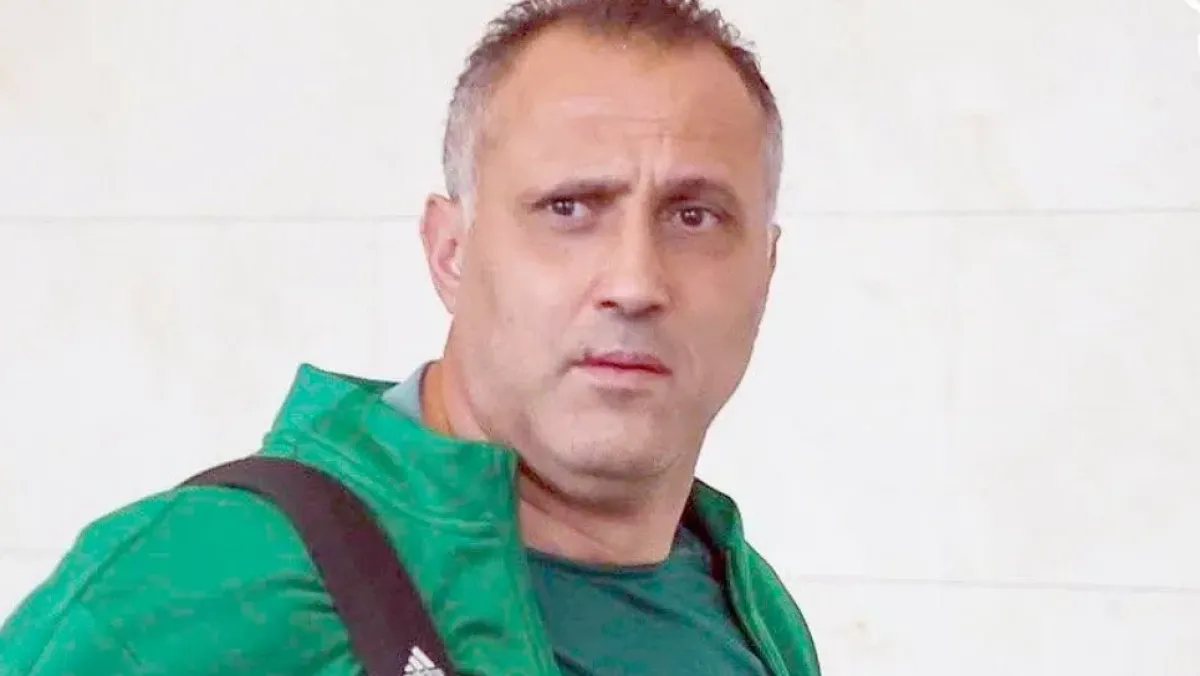 إبراهيم حمداني يقود العارضة الفنية للمنتخب الجزائري