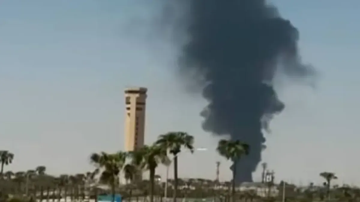 قصف مطار الملك خالد بالرياض يقتل 12 ويصيب 309