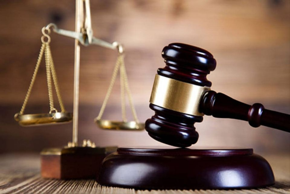 محاكمة مسؤولي الفاف: اتهامات بالاختلاس وتضخم الفواتير